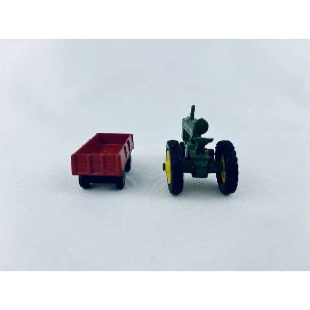 Lot Of 2 Ertl 1/64 Tractor -‎ John Deere & Red Wagon- Farm
